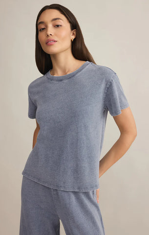 Z SUPPLY SWAY TEXTURED SLUB CROPPED TEE IN PARCHMENT