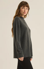 Z SUPPLY GIA CREW NECK SWEATER IN CHARCOAL HEATHER