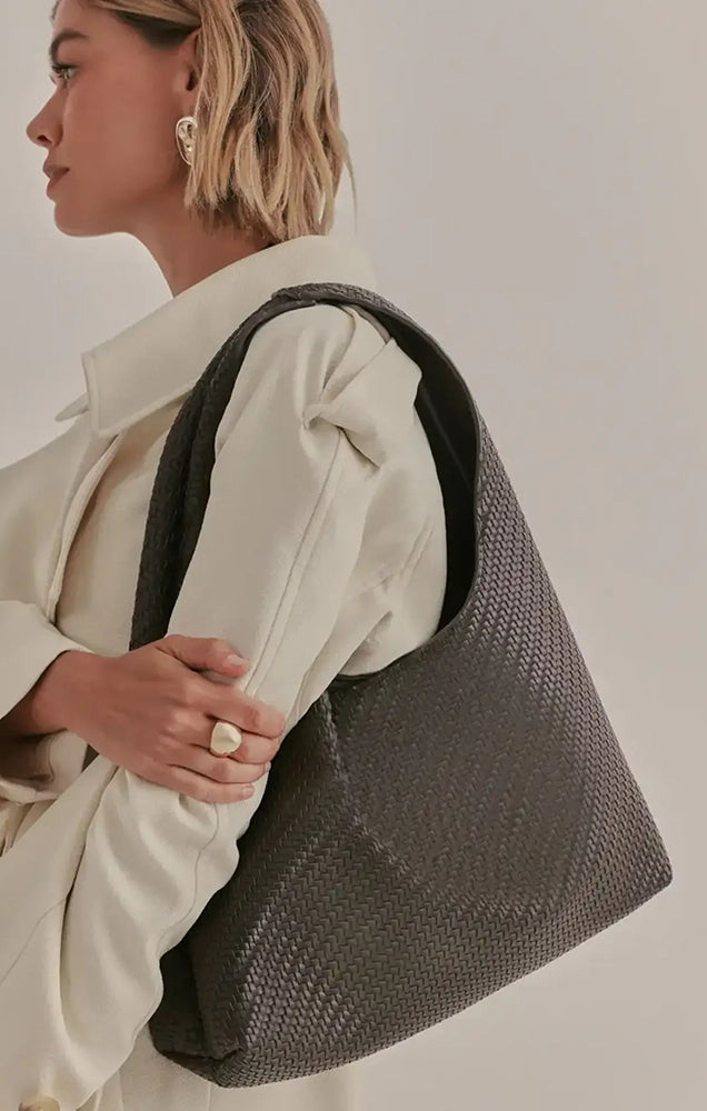 Everly Shoulder Bag