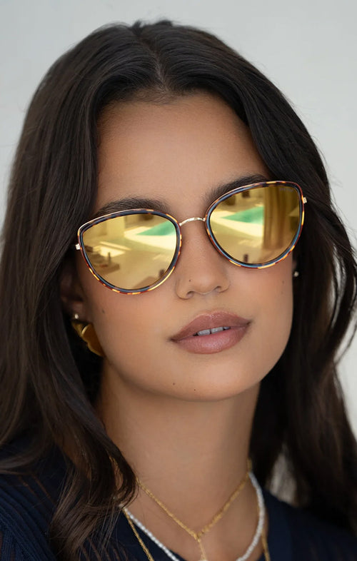 FREYRS LUNA SUNGLASSES IN TORTOISE/GOLD MIRROR