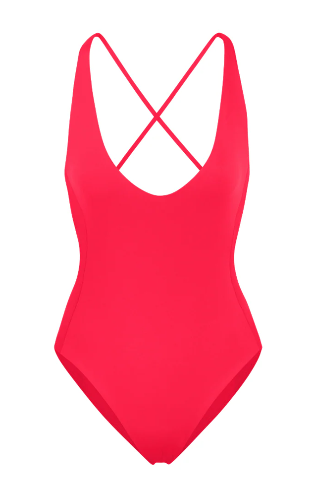 WEEKENDER SUIT IN RESCUE