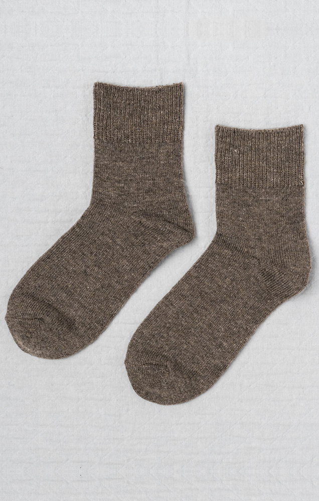 SWEATER SOCKS IN MOCHA