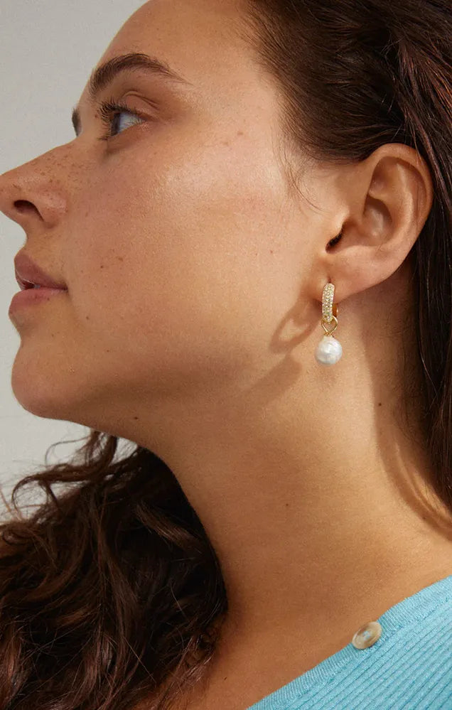 PILGRIM EDELE PEARL EARRINGS IN GOLD